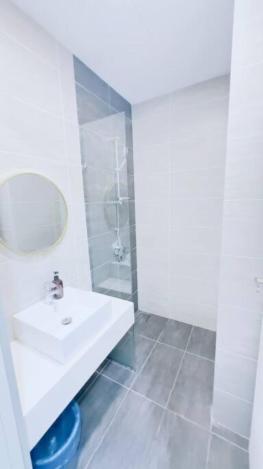 Klcc Sky View 1br Luxury With Balcony Trion Kl Pangsapuri