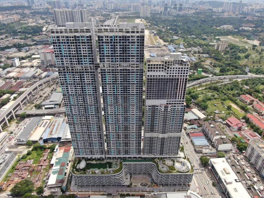 Klcc Sky View 1br Luxury With Balcony Trion Kl Apartment *